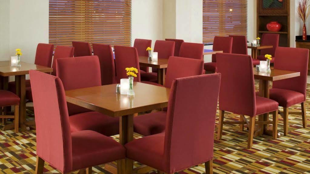 Four Points By Sheraton Sacramento Airport Buitenkant foto